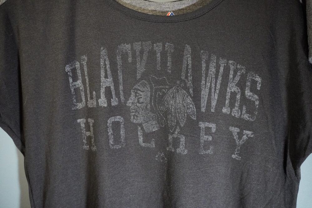Majestic NHL Chicago Blackhawks Colorblock Scoop Neck Top - NWT Women's M